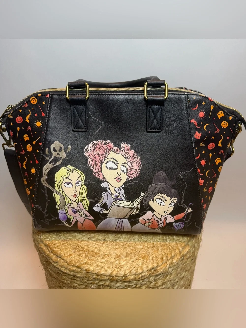 Loungefly Disney Hocus Pocus Sanderson Sisters Illustration Satchel Bag